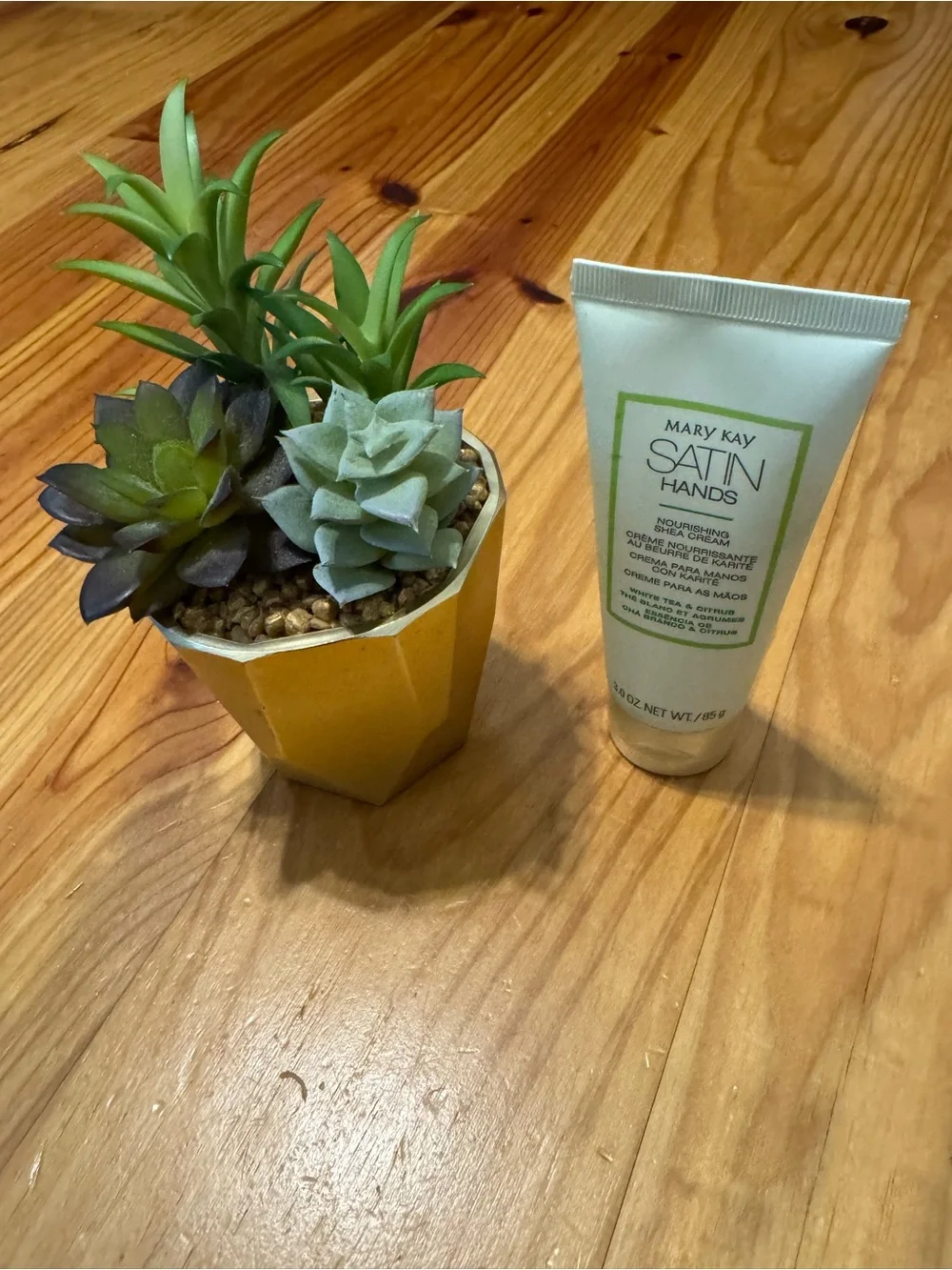 Mary Kay Satin Hands Nourishing Shea Cream White Tea & Citrus Moisturizer 3 Oz